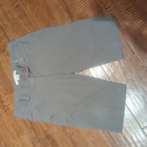 Lija Bermuda golf shorts